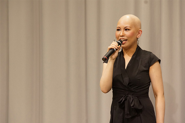 イベントフォト26<薫さん再登場・ウィッグ外した姿>