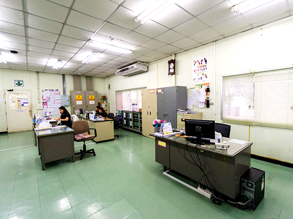 <翻訳が行われる事務所>写真8